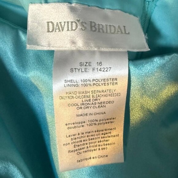 David’s Bridal Turquoise Satin Bridesmaid Dress - Size 16 - Picture 6 of 6